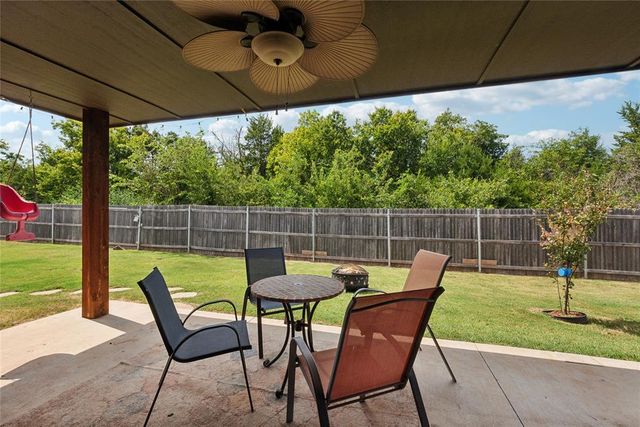 279 Timber Lane, Harrah, OK 73045