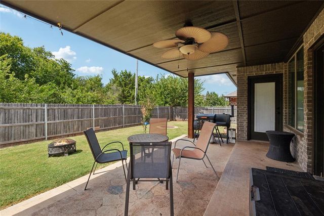 279 Timber Lane, Harrah, OK 73045