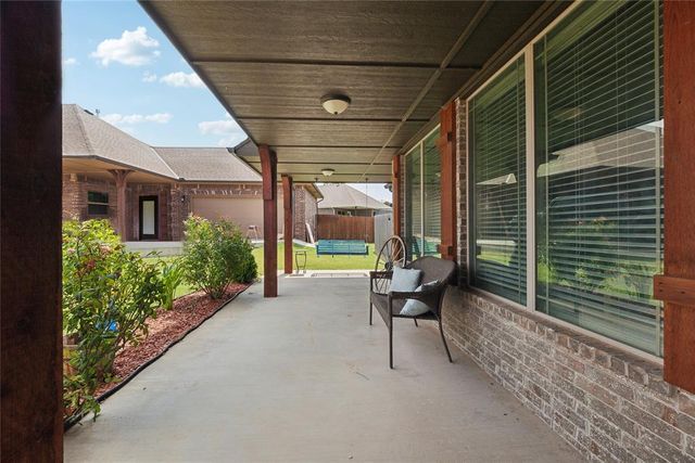 279 Timber Lane, Harrah, OK 73045