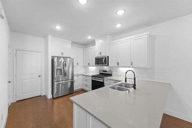 4507 Cypress Thorn Drive, Arlington, TX 76005