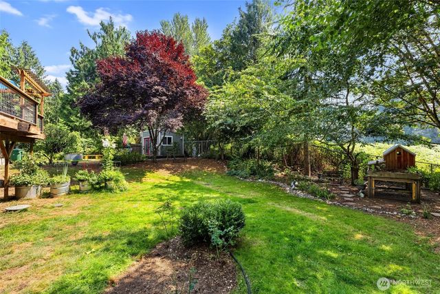 21043 NE 91st Street, Redmond, WA 98053