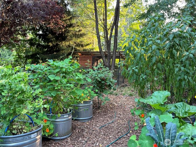 21043 NE 91st Street, Redmond, WA 98053