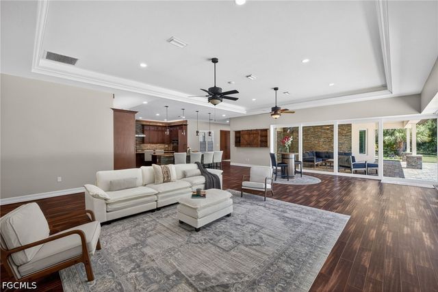 15860 Glendale LN, Fort Myers, FL 33912