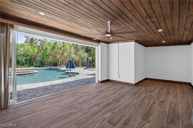 15860 Glendale LN, Fort Myers, FL 33912
