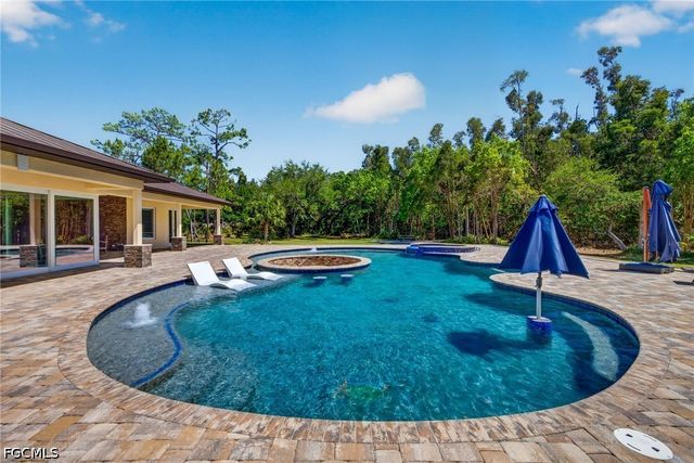 15860 Glendale LN, Fort Myers, FL 33912
