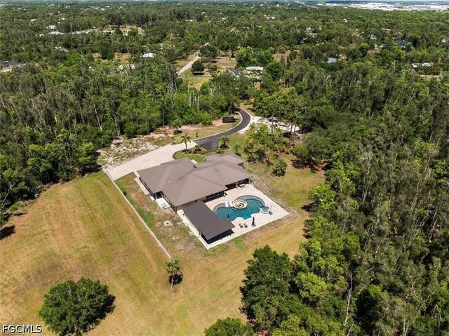 15860 Glendale LN, Fort Myers, FL 33912