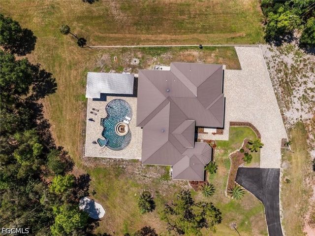 15860 Glendale LN, Fort Myers, FL 33912
