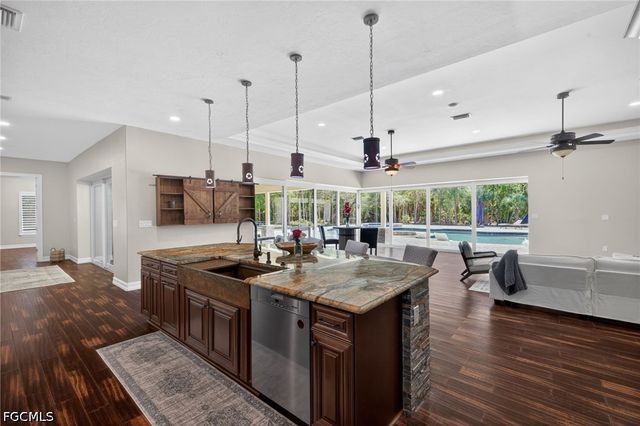 15860 Glendale LN, Fort Myers, FL 33912