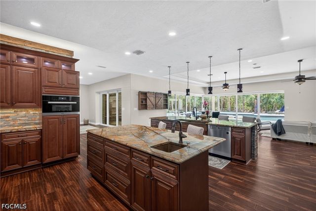 15860 Glendale LN, Fort Myers, FL 33912