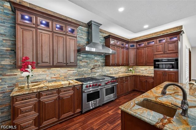 15860 Glendale LN, Fort Myers, FL 33912