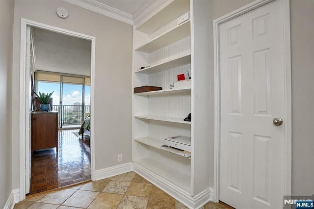 6 Horizon Road 1904, Fort Lee, NJ 07024
