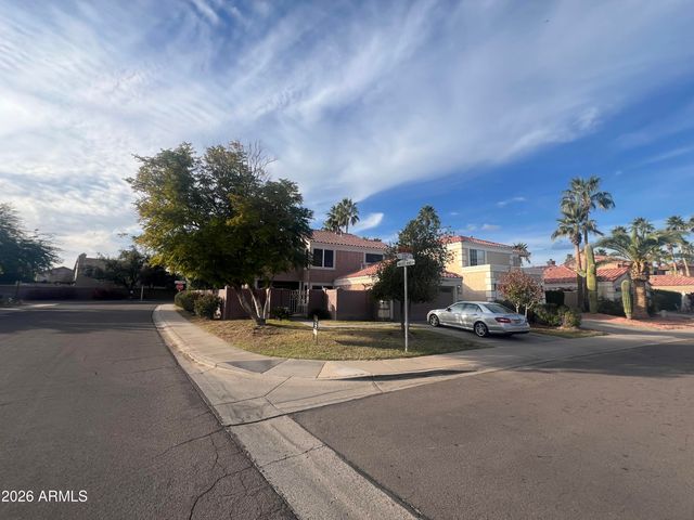 15858 S 33RD Place, Phoenix, AZ 85048