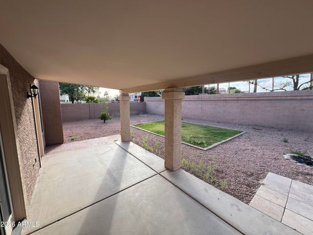 15858 S 33RD Place, Phoenix, AZ 85048