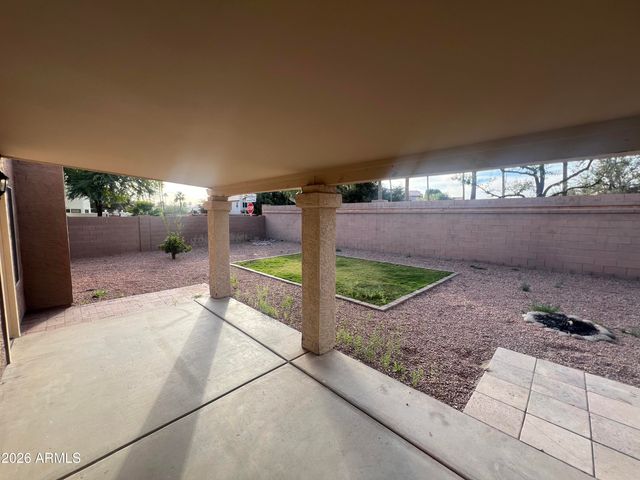 15858 S 33RD Place, Phoenix, AZ 85048