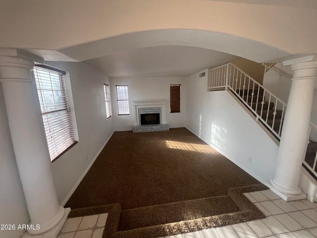 15858 S 33RD Place, Phoenix, AZ 85048