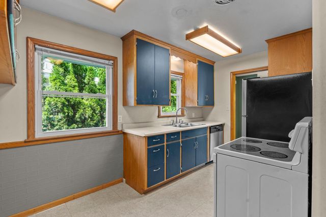 1328 Kilmer Avenue, Saint Louis Park, MN 55426