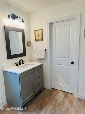 12 Manitoba Court, Toms River, NJ 08757