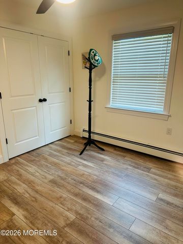 12 Manitoba Court, Toms River, NJ 08757