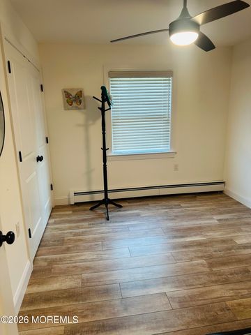 12 Manitoba Court, Toms River, NJ 08757