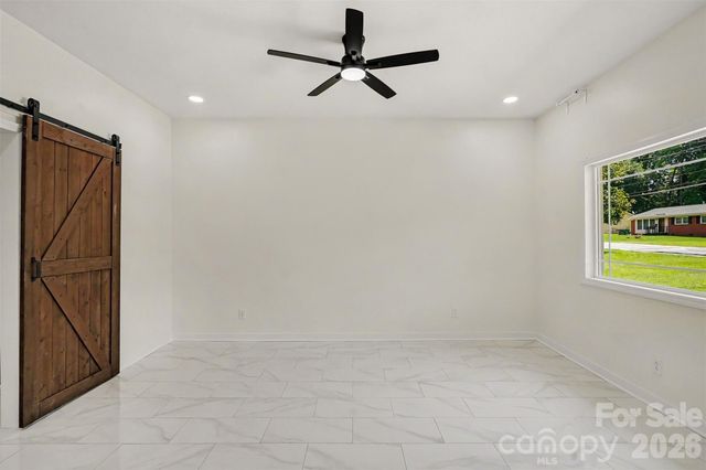 4219 Tipperary Place, Charlotte, NC 28215