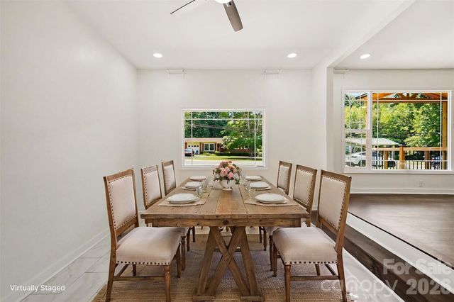 4219 Tipperary Place, Charlotte, NC 28215