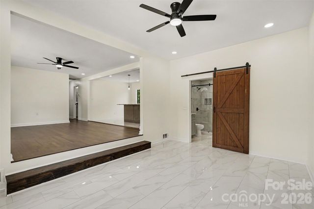 4219 Tipperary Place, Charlotte, NC 28215