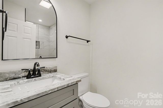 4219 Tipperary Place, Charlotte, NC 28215