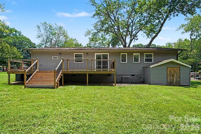 4219 Tipperary Place, Charlotte, NC 28215