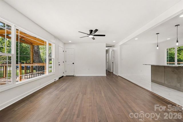 4219 Tipperary Place, Charlotte, NC 28215