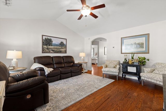 61 Hatfield Drive, Ringgold, GA 30736