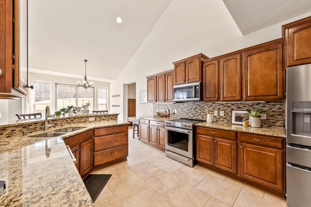 N64W28064 Forest Ridge CIRCLE, Sussex, WI 53089