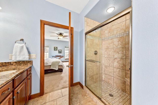 N64W28064 Forest Ridge CIRCLE, Sussex, WI 53089