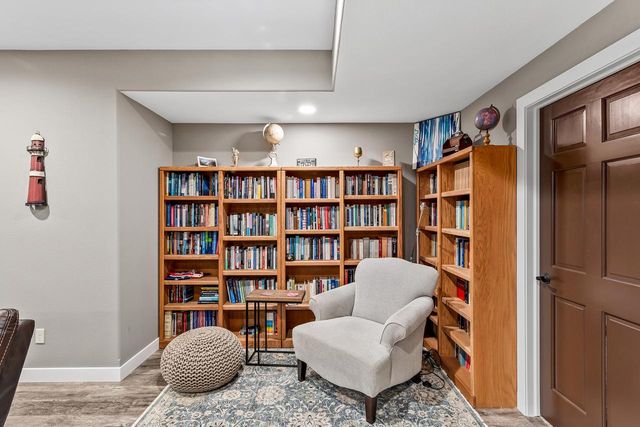 N64W28064 Forest Ridge CIRCLE, Sussex, WI 53089