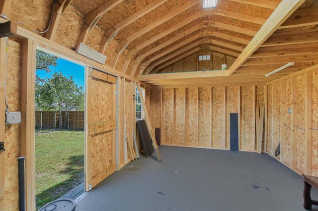 218 Cardinal LOOP, Paige, TX 78659