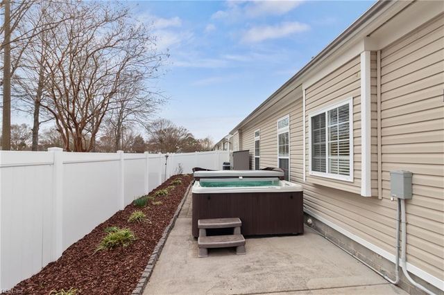 809 Mason CT, Chesapeake, VA 23320