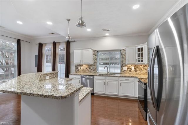 809 Mason CT, Chesapeake, VA 23320