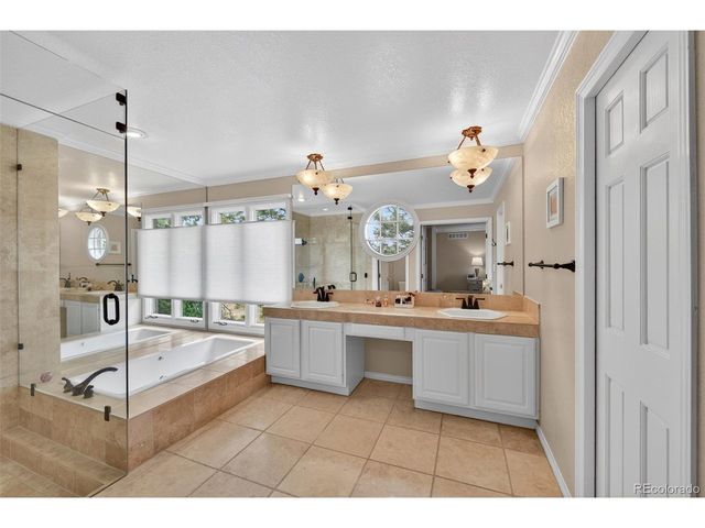 5 Catamount Ln, Littleton, CO 80127