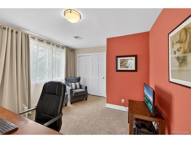 5 Catamount Ln, Littleton, CO 80127