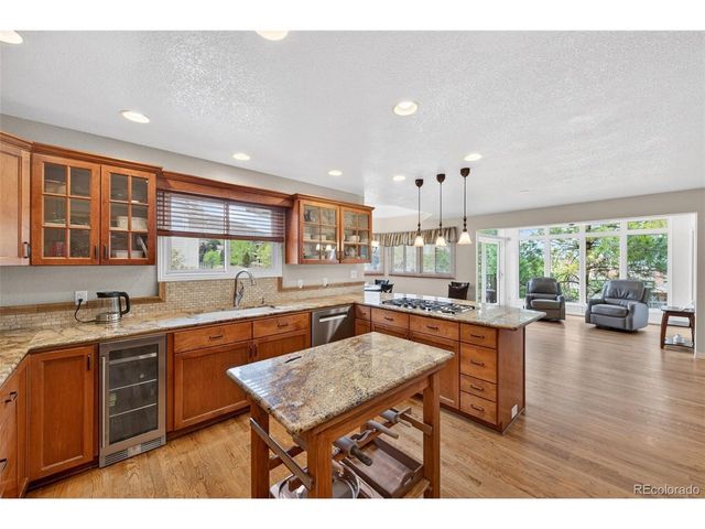 5 Catamount Ln, Littleton, CO 80127