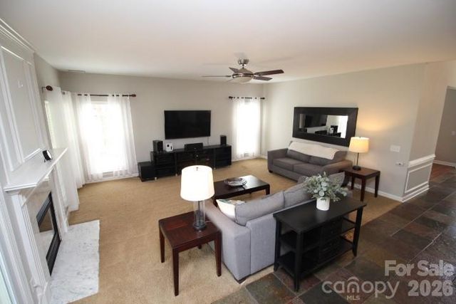 4600 Hanging Ivy Drive, Charlotte, NC 28215