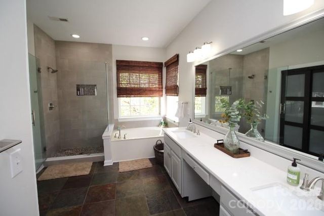 4600 Hanging Ivy Drive, Charlotte, NC 28215