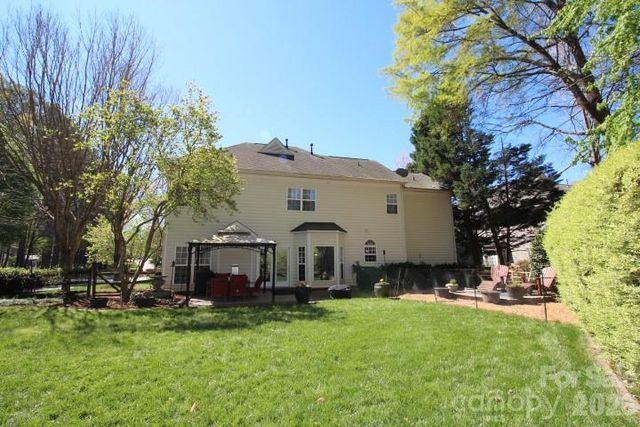 4600 Hanging Ivy Drive, Charlotte, NC 28215