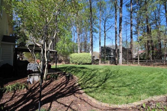 4600 Hanging Ivy Drive, Charlotte, NC 28215