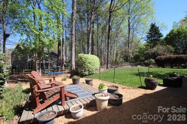 4600 Hanging Ivy Drive, Charlotte, NC 28215