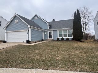 308 SKYVUE Lane, Schaumburg, IL 60194