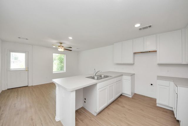 614 Road 5203, Cleveland, TX 77327