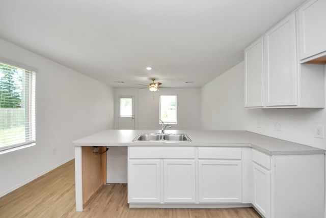 614 Road 5203, Cleveland, TX 77327