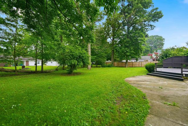 3005 W Moore Road, Muncie, IN 47304