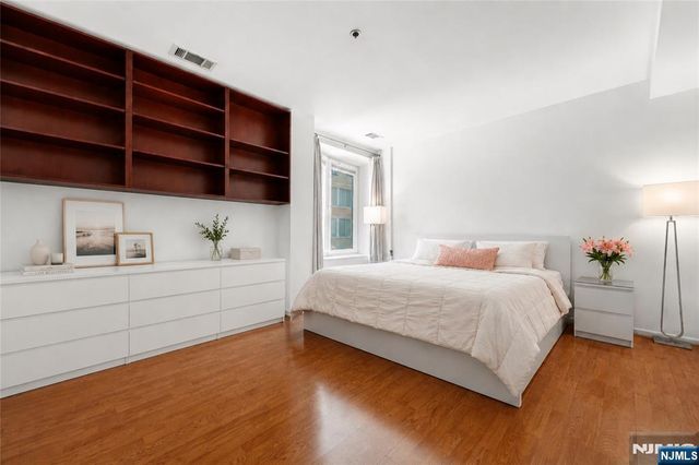600 Harbor Boulevard 0928, Weehawken, NJ 07086