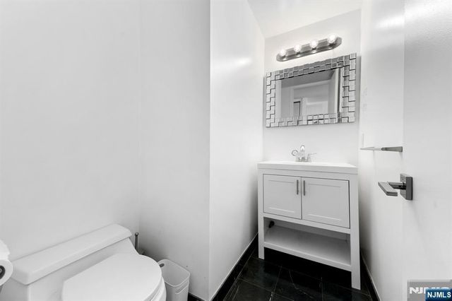 600 Harbor Boulevard 0928, Weehawken, NJ 07086